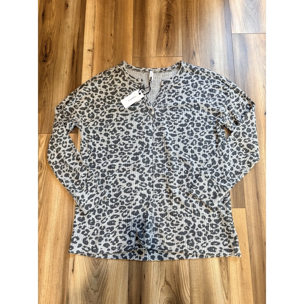 Z Supply Women's Small Animal Print Waffle Knit Long Sleeve shirt Gray Black